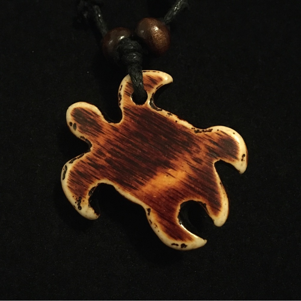Turtle Yak Bone Carving Pendant Necklace - Picture 4 of 6